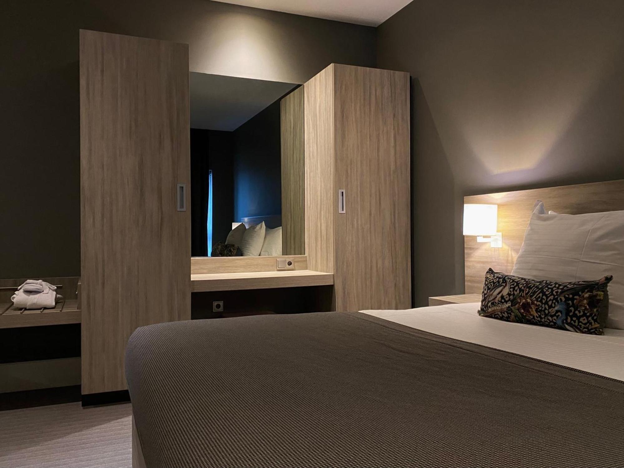 Van Der Valk Hotel Brussels Airport Дигем Экстерьер фото
